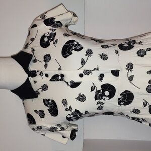 Cream & Black Skull Collared Dress Hot Topic Midnight Hour Size Small